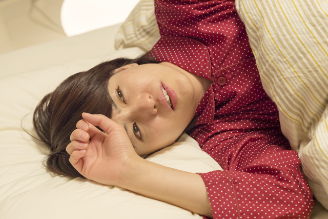 過緊張症候群で眠れない時どうする？症状と対策って？