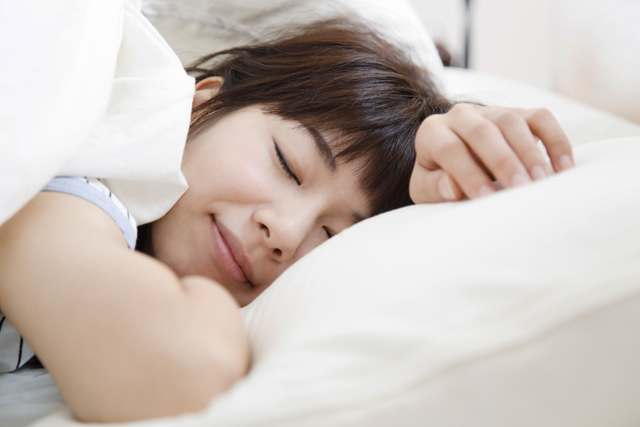 うつぶせ寝で得られる良い効果とは？