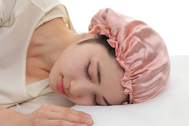 寝る時に帽子をかぶる効果と、おすすめのナイトキャップは？